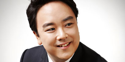 Ho-Yoon Chung